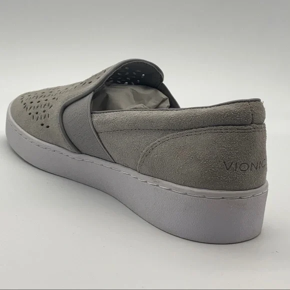 MAXSOLD Vionic Kani Grey Slip-On Walking Shoes, 7.5M US - Picture 6 of 14